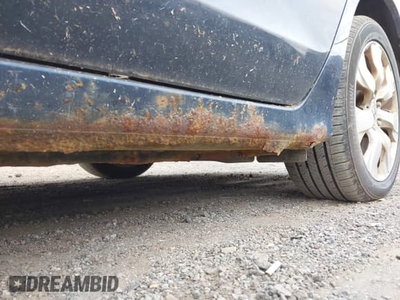 ✅ 2010 Honda Accord EX-L • VIN: 5KBCP3F8XAB008635 • Lot: 43552944. Listed on IAAI with 239,291 mi. Free auction sales archive from the USA and detailed vehicle history report at DreamBid. Image 6.