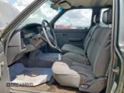 ✅ 1993 Toyota Pickup DLX • VIN: JT4RN93P4P5083841 • Лот: 68662145. Опубликован ранее на Copart с пробегом 259 411 миль. Бесплатный доступ к архиву аукционных продаж из США и подробный отчёт об истории автомобиля на DreamBid. Изображение 7.