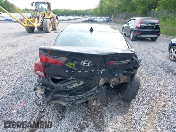 2020 Hyundai Elantra Eco с VIN 5NPD94LA3LH602272, выставлен на аукционе IAAI как лот 42492439 с пробегом 26 442 миль миль и . История ставок и продаж доступна на DreamBid. Изображение 6.