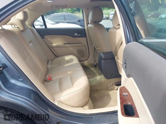 ✅ 2012 Ford Fusion SEL • VIN: 3FAHP0JA5CR242668 • Lot: 42449102. Listed on IAAI with 179,274 mi. Free auction sales archive from the USA and detailed vehicle history report at DreamBid. Image 8.