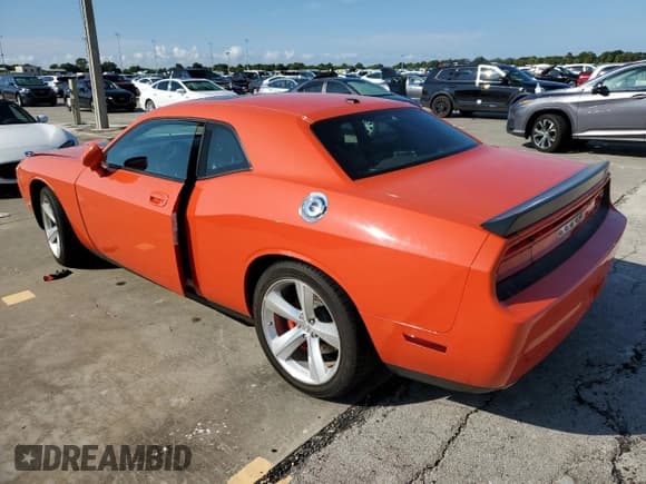 ✅ 2009 Dodge Challenger SRT-8 • VIN: 2B3LJ74W69H580575 • Lot: 74249184. Wystawiony na Copart z przebiegiem Nie podano. Bezpłatny archiwum sprzedaży aukcyjnych z USA i szczegółowy raport historii pojazdu na DreamBid. Zdjęcie 2.