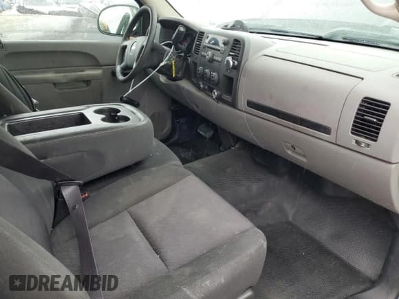 ✅ 2011 Chevrolet Silverado 1500 Work Truck • VIN: 1GCNCPE07BZ304908 • Lot: 71587054. Listed on Copart with 338,987 mi. Free auction sales archive from the USA and detailed vehicle history report at DreamBid. Image 8.