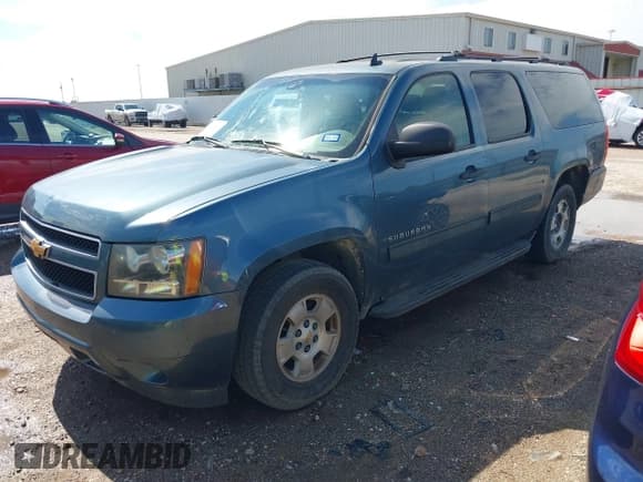 ✅ 2009 Chevrolet Suburban LS • VIN: 1GNFC16079R291885 • Лот: 42352913. Опубликован ранее на IAAI с пробегом 191 994 миль. Бесплатный доступ к архиву аукционных продаж из США и подробный отчёт об истории автомобиля на DreamBid. Изображение 2.