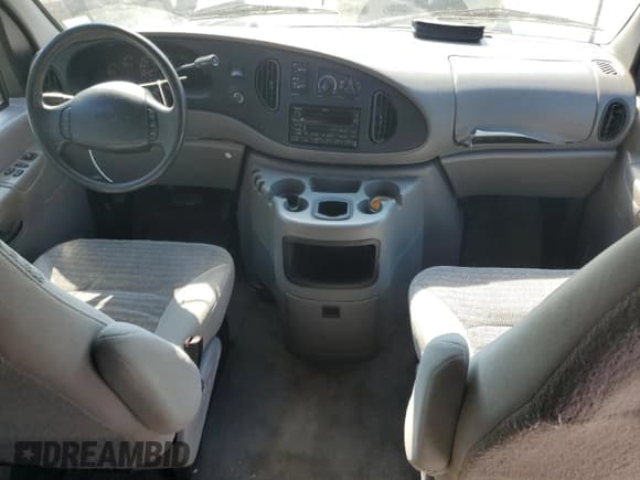 ✅ 2002 Ford Econoline Passenger XL • VIN: 1FBSS31S82HB42836 • Lot: 75258654. Listed on Copart with 87,699 mi. Free auction sales archive from the USA and detailed vehicle history report at DreamBid. Image 8.