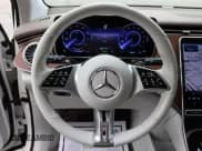 ✅ 2023 Mercedes-Benz EQE 500 • VIN: 4JGGM2CB2PA020746 • Lot: 89433305. Wystawiony na Copart z przebiegiem 8 981 mil. Bezpłatny archiwum sprzedaży aukcyjnych z USA i szczegółowy raport historii pojazdu na DreamBid. Zdjęcie 12.