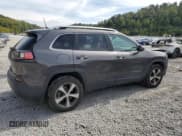 ✅ 2019 Jeep Cherokee Altitude • VIN: 1C4PJMLB1KD141817 • Lot: 71489575. Wystawiony na Copart z przebiegiem 94 824 mil. Bezpłatny archiwum sprzedaży aukcyjnych z USA i szczegółowy raport historii pojazdu na DreamBid. Zdjęcie 3.