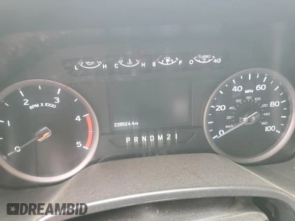 ✅ 2019 Ford F-250 XL • VIN: 1FT7W2BT1KEE35230 • Lot: 91737935. Listed on Copart with 226,524 mi. Free auction sales archive from the USA and detailed vehicle history report at DreamBid. Image 9.