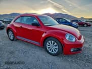 ✅ 2013 Volkswagen Beetle 2.5L • VIN: 3VWFP7AT3DM665028 • Lot: 94748885. Wystawiony na Copart z przebiegiem 122 231 mil. Bezpłatny archiwum sprzedaży aukcyjnych z USA i szczegółowy raport historii pojazdu na DreamBid. Zdjęcie 4.