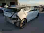 2019 Hyundai Veloster Turbo R-Spec с VIN KMHTH6ABXKU013452, выставлен на аукционе Copart как лот 73229434 с пробегом 80 274 миль миль и Списание • Salvage title. История ставок и продаж доступна на DreamBid. Изображение 3.