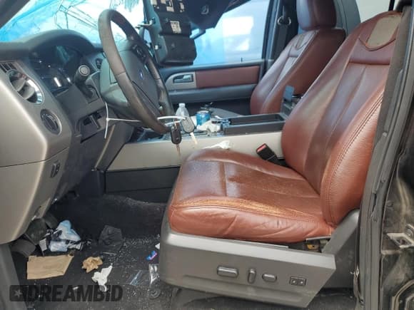 ✅ 2013 Ford Expedition Max XLT • VIN: 1FMJK1J58DEF53062 • Лот: 65720665. Опубликован ранее на Copart с пробегом 116 162 миль. Бесплатный доступ к архиву аукционных продаж из США и подробный отчёт об истории автомобиля на DreamBid. Изображение 7.
