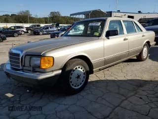 ✅ 1990 Mercedes-Benz 420 SEL • VIN: WDBCA35E3LA500747 • Lot: 74351004. Wystawiony na Copart z przebiegiem 132 480 mil. Bezpłatny archiwum sprzedaży aukcyjnych z USA i szczegółowy raport historii pojazdu na DreamBid. Zdjęcie 1.