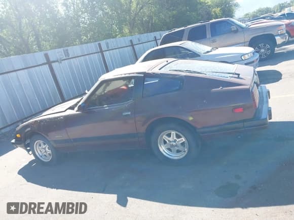 ✅ 1982 Datsun 280ZX • VIN: JN1HZ04S9CX455903 • Lot: 42465455. Wystawiony na IAAI z przebiegiem Nie podano. Bezpłatny archiwum sprzedaży aukcyjnych z USA i szczegółowy raport historii pojazdu na DreamBid. Zdjęcie 14.