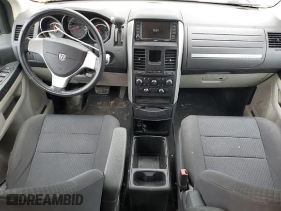 ✅ 2010 Dodge Grand Caravan SE • VIN: 2D4RN4DEXAR276864 • Lot: 53788875. Listed on Copart with 222,475 mi. Free auction sales archive from the USA and detailed vehicle history report at DreamBid. Image 8.