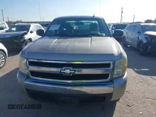 2008 Chevrolet Silverado 1500 1LT z VIN 2GCEC19C881211656, wystawiony jako IAAI lot #43383304 z przebiegiem 187 435 mil mil oraz . Historia ofert i sprzedaży dostępna na DreamBid. Obrazek 6.