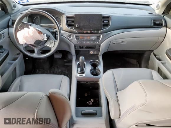 ✅ 2019 Honda Pilot EX-L • VIN: 5FNYF5H55KB046295 • Lot: 92738915. Listed on Copart with 62,201 mi. Free auction sales archive from the USA and detailed vehicle history report at DreamBid. Image 8.