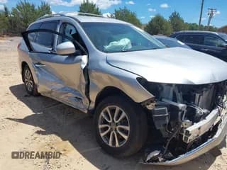 ✅ 2015 Nissan Pathfinder SL • VIN: 5N1AR2MM6FC668911 • Lot: 42344670. Listed on IAAI with 70,204 mi. Free auction sales archive from the USA and detailed vehicle history report at DreamBid. Image 1.