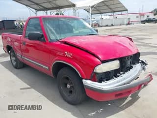 ✅ 2000 Chevrolet S-10 LS • VIN: 1GCCS1440Y8107525 • Лот: 42244465. Опубликован ранее на IAAI с пробегом 133 610 миль. Бесплатный доступ к архиву аукционных продаж из США и подробный отчёт об истории автомобиля на DreamBid. Изображение 1.