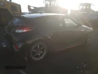 ✅ 2015 Hyundai Veloster Turbo • VIN: KMHTC6AE3FU243879 • Lot: 88367975. Wystawiony na Copart z przebiegiem 171 858 mil. Bezpłatny archiwum sprzedaży aukcyjnych z USA i szczegółowy raport historii pojazdu na DreamBid. Zdjęcie 3.