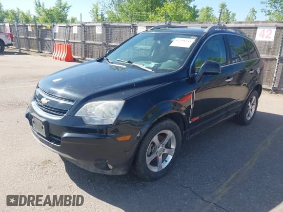 ✅ 2014 Chevrolet Captiva Sport LT • VIN: 3GNAL3EK5ES528616 • Lot: 42298243. Wystawiony na IAAI z przebiegiem 132 835 mil. Bezpłatny archiwum sprzedaży aukcyjnych z USA i szczegółowy raport historii pojazdu na DreamBid. Zdjęcie 2.