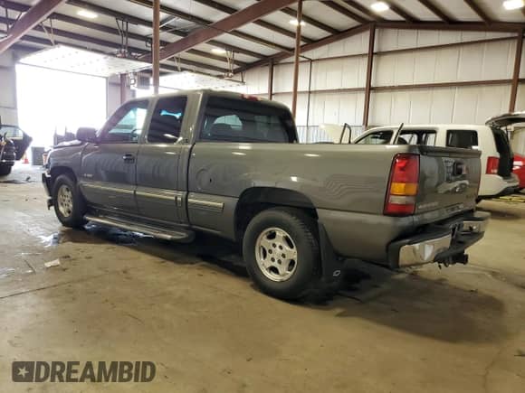 ✅ 2001 Chevrolet Silverado 1500 LS • VIN: 2GCEC19T611298530 • Lot: 67365554. Wystawiony na Copart z przebiegiem 144 277 mil mil. Skorzystaj z bezpłatnego archiwum sprzedaży aukcyjnych z USA i zobacz szczegółowy raport historii pojazdu na DreamBid. Zdjęcie 2.