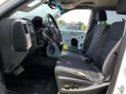 ✅ 2017 Chevrolet Silverado 2500HD LT • VIN: 1GC1KVEY5HF211021 • Lot: 58297065. Wystawiony na Copart z przebiegiem 176 143 mil. Bezpłatny archiwum sprzedaży aukcyjnych z USA i szczegółowy raport historii pojazdu na DreamBid. Zdjęcie 7.