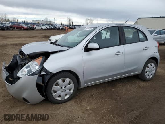 ✅ 2015 Nissan Micra S • VIN: 3N1CK3CP3FL227988 • Lot: 52400705. Wystawiony na Copart z przebiegiem 150 251 mil. Bezpłatny archiwum sprzedaży aukcyjnych z USA i szczegółowy raport historii pojazdu na DreamBid. Zdjęcie 1.