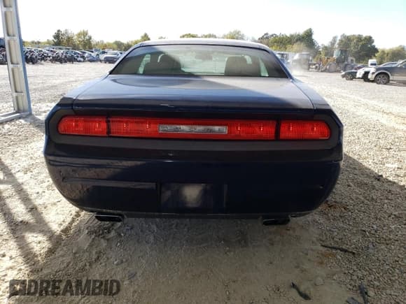 ✅ 2014 Dodge Challenger SXT • VIN: 2C3CDYAG0EH212061 • Лот: 89550515. Опубликован ранее на Copart с пробегом 268 726 миль. Бесплатный доступ к архиву аукционных продаж из США и подробный отчёт об истории автомобиля на DreamBid. Изображение 6.