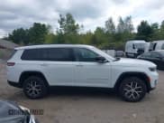✅ 2024 Jeep Grand Cherokee Limited • VIN: 1C4RJKBG5R8623414 • Lot: 43293911. Wystawiony na IAAI z przebiegiem 3 338 mil. Bezpłatny archiwum sprzedaży aukcyjnych z USA i szczegółowy raport historii pojazdu na DreamBid. Zdjęcie 13.
