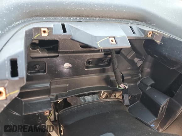 ✅ 2017 Chevrolet Silverado 1500 • VIN: N0V1N0NPART • Лот: 88469755. Опубликован ранее на Copart с пробегом Не указан. Бесплатный доступ к архиву аукционных продаж из США и подробный отчёт об истории автомобиля на DreamBid. Изображение 9.