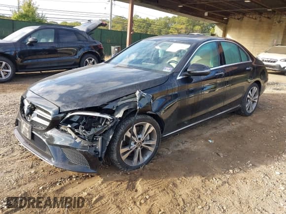 ✅ 2020 Mercedes-Benz C 300 • VIN: 55SWF8EB2LU328591 • Lot: 43376823. Listed on IAAI with 56,972 mi. Free auction sales archive from the USA and detailed vehicle history report at DreamBid. Image 17.