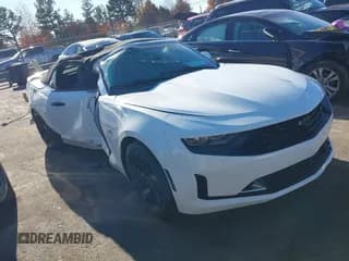 ✅ 2020 Chevrolet Camaro 3LT • VIN: 1G1FD3DS9L0108559 • Лот: 43671583. Опубликован ранее на IAAI с пробегом 81 135 миль. Бесплатный доступ к архиву аукционных продаж из США и подробный отчёт об истории автомобиля на DreamBid. Изображение 1.