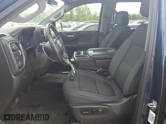 ✅ 2021 Chevrolet Silverado 1500 LT • VIN: 1GCUYDED3MZ186602 • Lot: 68832124. Wystawiony na Copart z przebiegiem 71 156 mil. Bezpłatny archiwum sprzedaży aukcyjnych z USA i szczegółowy raport historii pojazdu na DreamBid. Zdjęcie 7.