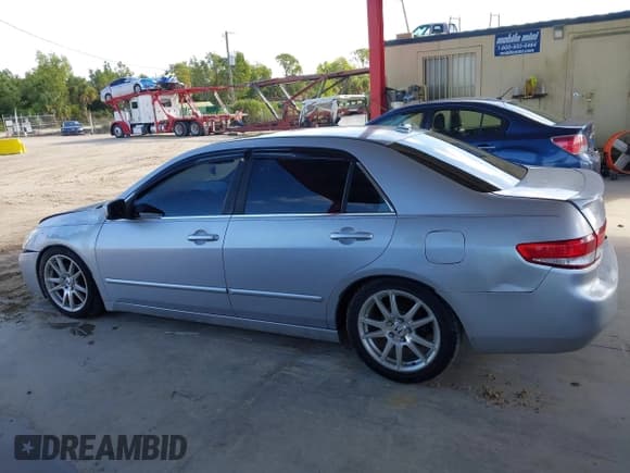 ✅ 2004 Honda Accord EX • VIN: 1HGCM66564A084706 • Lot: 43311300. Listed on IAAI with 164,530 mi. Free auction sales archive from the USA and detailed vehicle history report at DreamBid. Image 15.