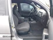 ✅ 2016 Toyota Tacoma SR • VIN: 5TFCZ5AN2GX012937 • Lot: 41963728. Listed on IAAI with 157,397 mi. Free auction sales archive from the USA and detailed vehicle history report at DreamBid. Image 5.