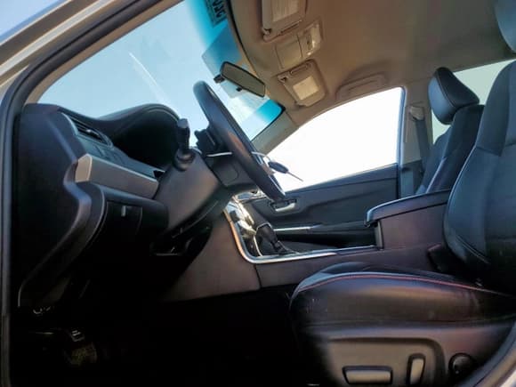 ✅ 2017 Toyota Camry XLE • VIN: 4T1BF1FK2HU651328 • Lot: 92018685. Listed on Copart with 103,011 mi. Free auction sales archive from the USA and detailed vehicle history report at DreamBid. Image 7.