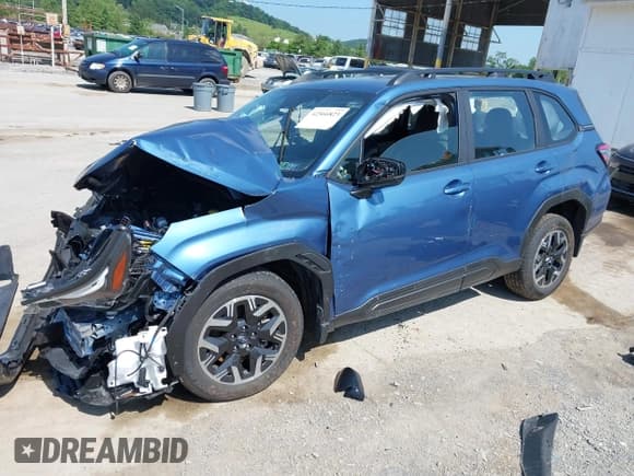 ✅ 2025 Subaru Forester • VIN: JF2SLDAC7SH407416 • Lot: 42566823. Listed on IAAI with 13,165 mi. Free auction sales archive from the USA and detailed vehicle history report at DreamBid. Image 2.