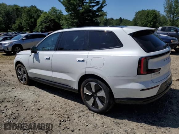 ✅ 2025 Volvo Ex90 • VIN: 7JDEV3KK8SG005696 • Lot: 62361225. Listed on Copart with 5,758 mi. Free auction sales archive from the USA and detailed vehicle history report at DreamBid. Image 2.