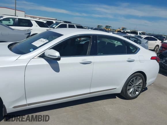 ✅ 2018 Genesis G80 3.8L • VIN: KMHGN4JE5JU265438 • Lot: 42782203. Listed on IAAI with 65,959 mi. Free auction sales archive from the USA and detailed vehicle history report at DreamBid. Image 14.