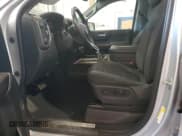 ✅ 2020 Chevrolet Silverado 1500 RST • VIN: 1GCUYEED8LZ257491 • Lot: 76377084. Wystawiony na Copart z przebiegiem 59 618 mil. Bezpłatny archiwum sprzedaży aukcyjnych z USA i szczegółowy raport historii pojazdu na DreamBid. Zdjęcie 7.