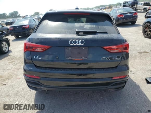 ✅ 2023 Audi Q3 S line Premium Plus • VIN: WA1EECF33P1050495 • Lot: 65597745. Wystawiony na Copart z przebiegiem 28 942 mil. Bezpłatny archiwum sprzedaży aukcyjnych z USA i szczegółowy raport historii pojazdu na DreamBid. Zdjęcie 6.
