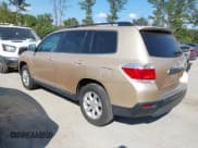✅ 2013 Toyota Highlander SE • VIN: 5TDZK3EH4DS135406 • Лот: 43170302. Опубликован ранее на IAAI с пробегом 238 486 миль. Бесплатный доступ к архиву аукционных продаж из США и подробный отчёт об истории автомобиля на DreamBid. Изображение 14.