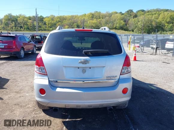 ✅ 2012 Chevrolet Captiva Sport LT • VIN: 3GNAL3E56CS655821 • Lot: 43392375. Wystawiony na IAAI z przebiegiem 163 048 mil. Bezpłatny archiwum sprzedaży aukcyjnych z USA i szczegółowy raport historii pojazdu na DreamBid. Zdjęcie 17.