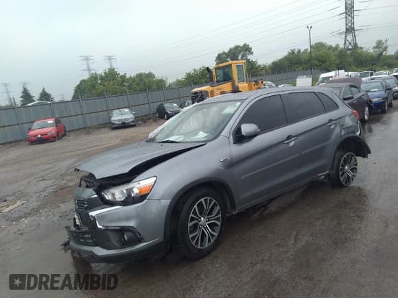 ✅ 2017 Mitsubishi Outlander SE • VIN: JA4AP3AWXHZ019855 • Lot: 39229476. Listed on IAAI with 61,645 mi. Free auction sales archive from the USA and detailed vehicle history report at DreamBid. Image 2.