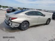 ✅ 2025 Lexus ES 350 • VIN: 58ADZ1B17SU186638 • Лот: 56109465. Опубликован ранее на Copart с пробегом 6 073 миль. Бесплатный доступ к архиву аукционных продаж из США и подробный отчёт об истории автомобиля на DreamBid. Изображение 3.