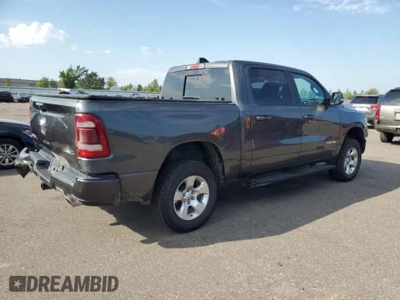 2019 Ram 1500 Big Horn z VIN 1C6SRFFT4KN570616, wystawiony jako Copart lot #84862805 z przebiegiem 74 932 mil mil oraz Szkoda całkowita • Salvage title. Historia ofert i sprzedaży dostępna na DreamBid. Obrazek 3.