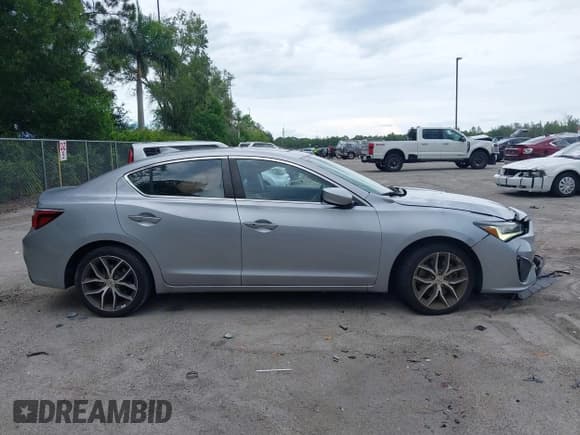 ✅ 2020 Acura ILX Premium • VIN: 19UDE2F71LA008451 • Lot: 43157005. Wystawiony na IAAI z przebiegiem 67 305 mil. Bezpłatny archiwum sprzedaży aukcyjnych z USA i szczegółowy raport historii pojazdu na DreamBid. Zdjęcie 13.