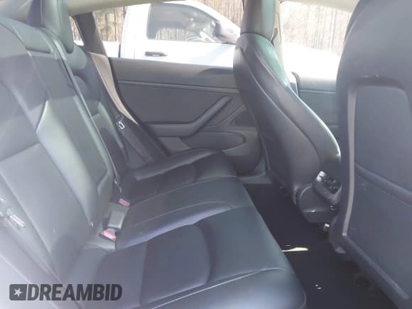 ✅ 2021 Tesla Model 3 Performance • VIN: 5YJ3E1EC5MF849832 • Lot: 41526209. Wystawiony na IAAI z przebiegiem 66 325 mil. Bezpłatny archiwum sprzedaży aukcyjnych z USA i szczegółowy raport historii pojazdu na DreamBid. Zdjęcie 8.