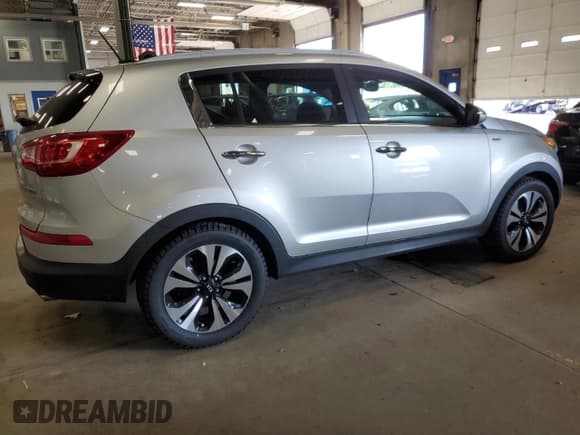 ✅ 2013 Kia Sportage SX • VIN: KNDPCCA65D7446622 • Lot: 71653935. Listed on Copart with 129,168 mi. Free auction sales archive from the USA and detailed vehicle history report at DreamBid. Image 3.