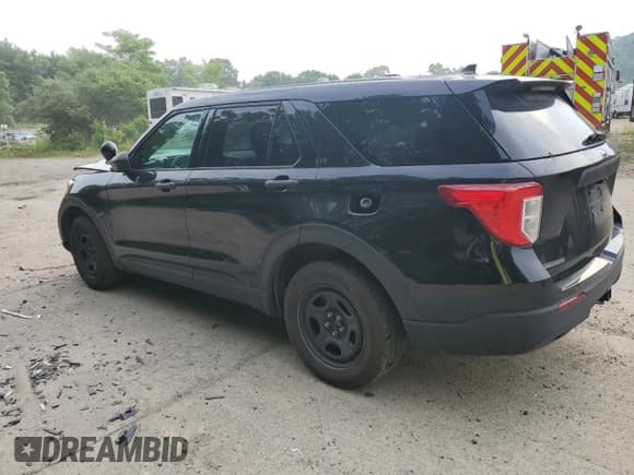 ✅ 2021 Ford Police Interceptor Utility • VIN: 1FM5K8AW5MNA01022 • Lot: 60150455. Wystawiony na Copart z przebiegiem 54 656 mil. Bezpłatny archiwum sprzedaży aukcyjnych z USA i szczegółowy raport historii pojazdu na DreamBid. Zdjęcie 2.