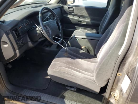 ✅ 2002 Dodge Dakota Sport • VIN: 1B7GL32N62S551525 • Lot: 48777025. Wystawiony na Copart z przebiegiem 91 438 mil. Bezpłatny archiwum sprzedaży aukcyjnych z USA i szczegółowy raport historii pojazdu na DreamBid. Zdjęcie 7.